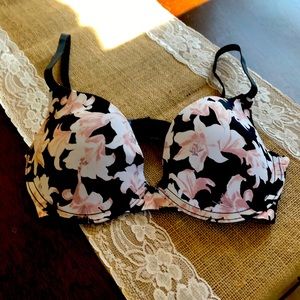 Vince Camuto Bra